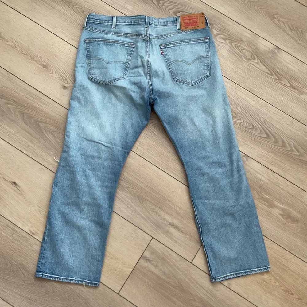 Levis 501 Original‎ Fit Light Wash Distressed Ripped Jeans Mens 40x30